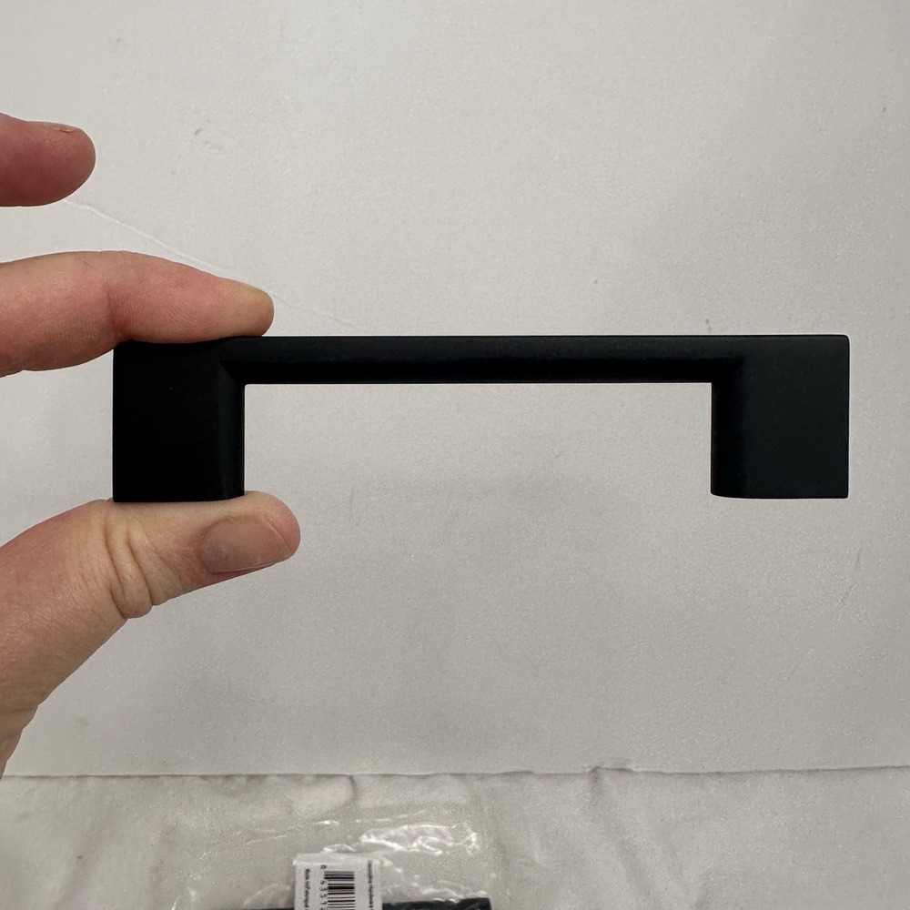 Lot 9+1 Jeffrey Alexander Sutton 3-3/4" Squared Matte Black Cabinet Drawer Pulls - Picture 2 of 10